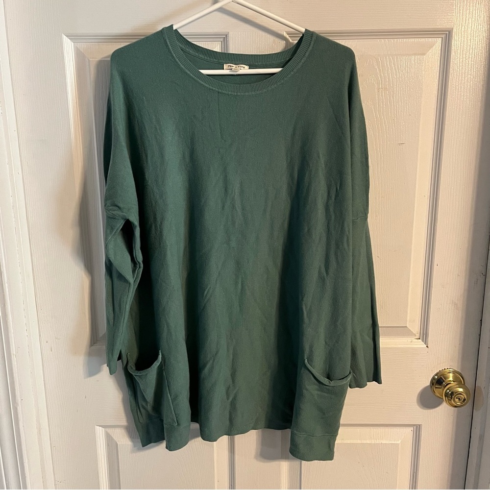 Tea n Rose Green Long Sleeve Top